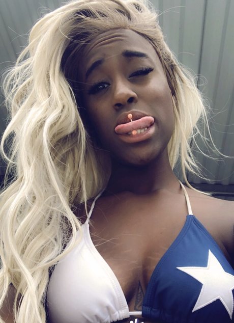 Jada Chere Peach pornostar exklusive foto