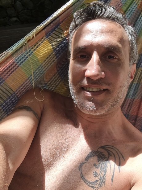 Pene Venoso Latino model nacktheit galerie