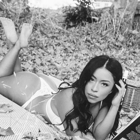 Daniela Beatriz hübsche nackt archiv