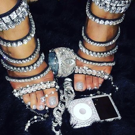 PrettywickeddFootFetishes kostenlose nackt bilder