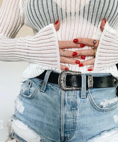 Violet Brinson erotische pornographische bild