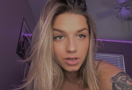 liv p hübsche akt archiv