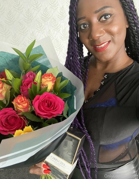 mslorraineldn erotische kostenlose foto