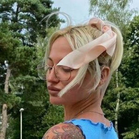 roni paradise freie sex galerien