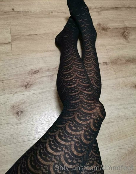 dmndfeet model nackten bild