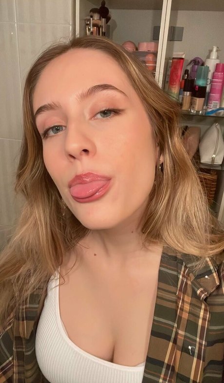 pool-dreier onlyfans erwachsene xxx bild