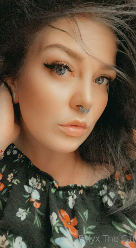 shemale-onlyfans xxx pornografische bild