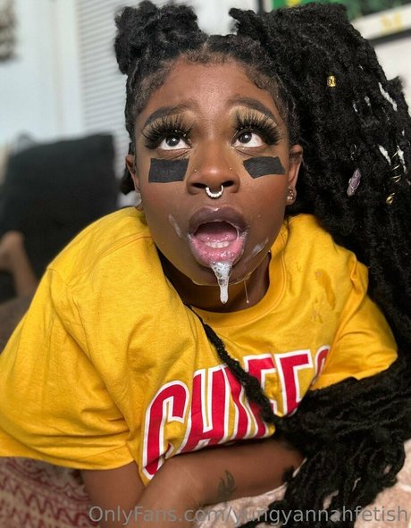 yungyannahfetish model freie bilder