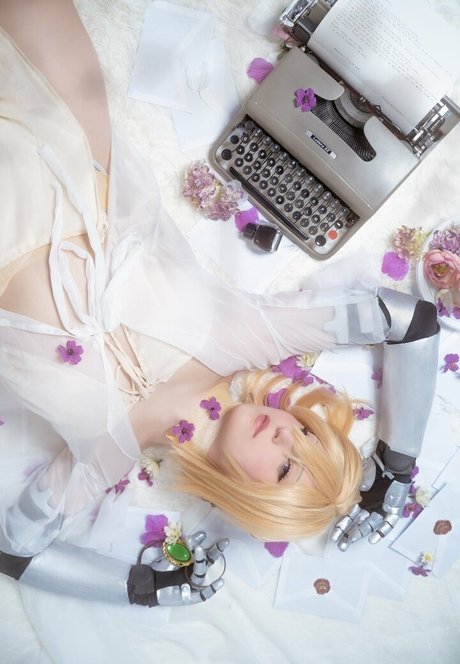 Elycoris exklusive akt bild