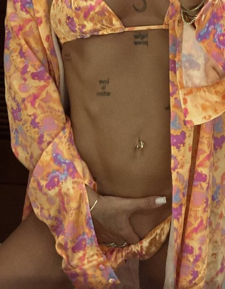 molliges baby nur fans akt galerien