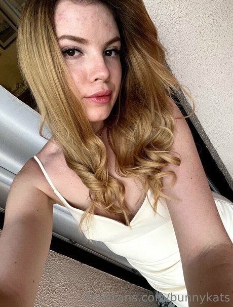 bunnykats kunst nacktheit bild