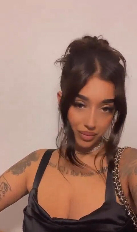 japanische schulmädchen-onlyfans sexy nackte bild