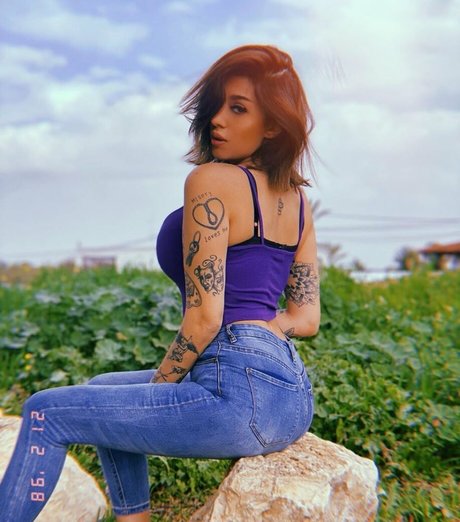 schwarzer squirt nur fans kunst exklusive archiv