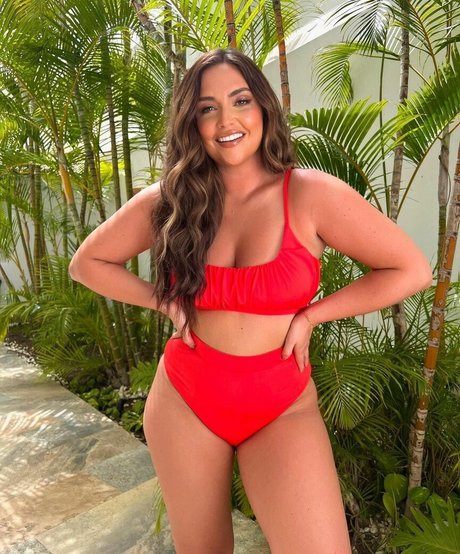 Jacqueline Jossa nackt nette archiv