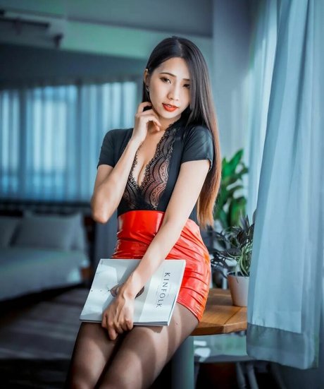 tätowierte onlyfans hd nacktheit fotos