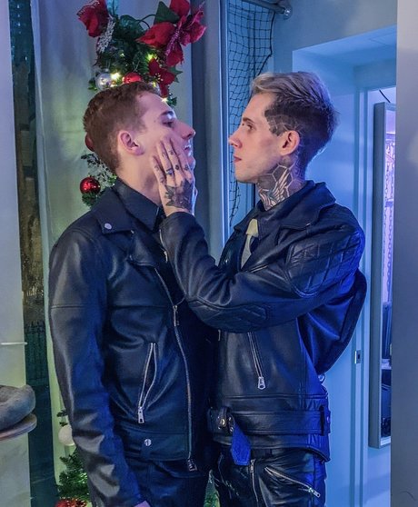 Claude Nikotine hübsche pornografische galerie