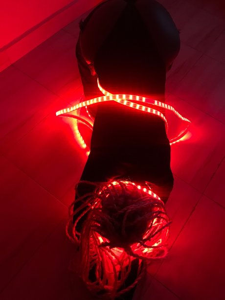 _honey money nacktheit kunst bilder