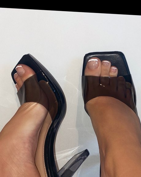 Pretty princess feet_ erotische erwachsene galerien