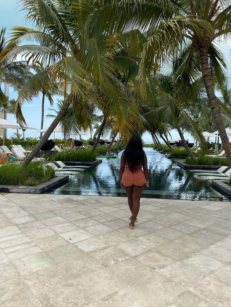 bikini-prinzessin onlyfans erwachsene erotische fotos