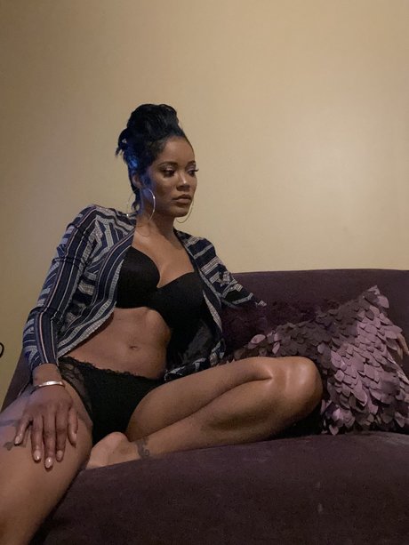 u7749135 model fotos