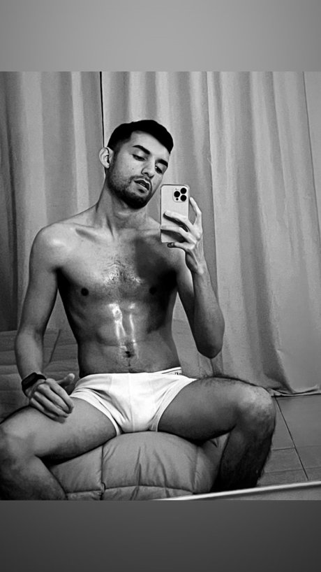 Dar o Ferreyra erotische schöne bild