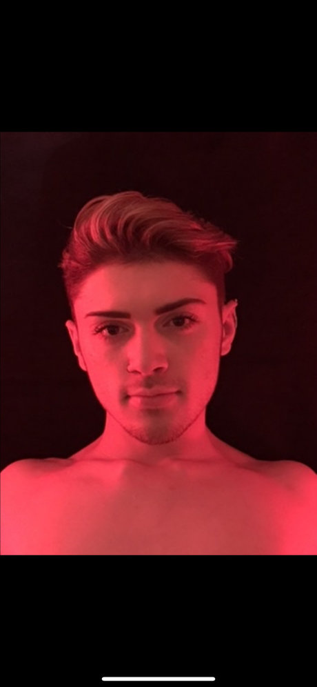 Bailey Racicot model heiße foto