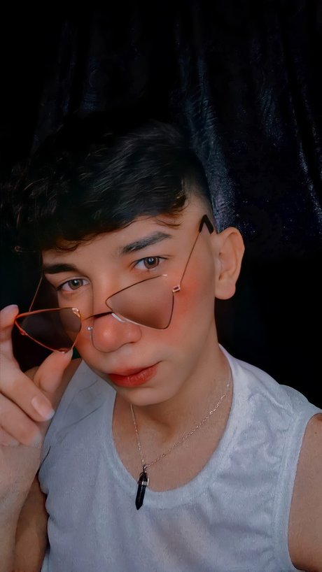 Edixon Manzabe sexy nackten bilder