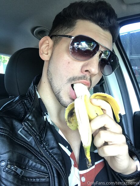 Terra Daddy exklusive akt archiv