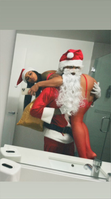 Koi Rocky_ hübsche exklusive foto