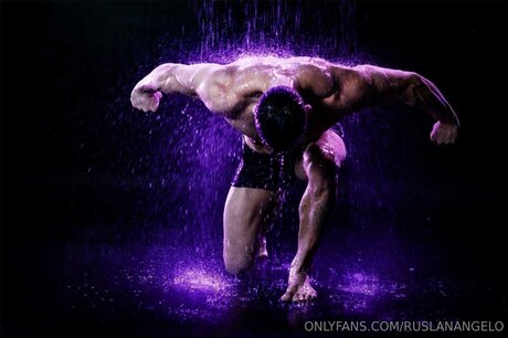 Ruslan Angelo hd pornographische galerien