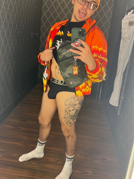 R UNRATED hübsche nacktheit bild