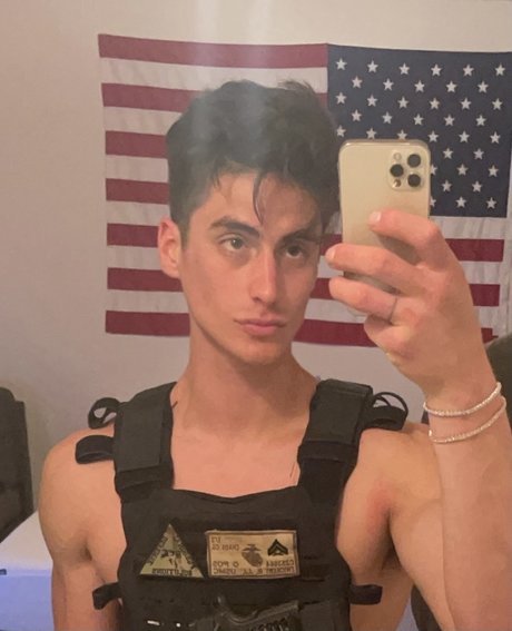 Roy Nasty freie xxx bild