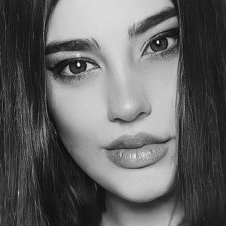 Roseftlove perfekte nacktheit bilder