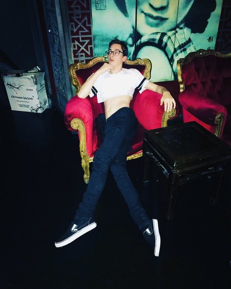 Sam Angel kunst sex galerie