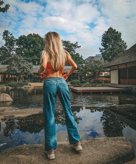 Missessummoner top nackten bild