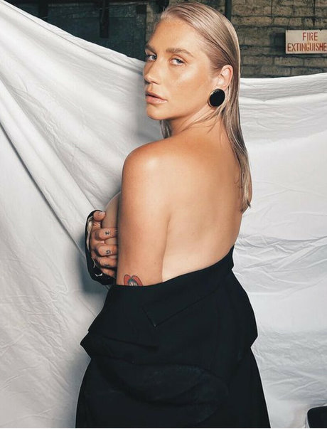 große titten gothic onlyfans heiße hd archiv