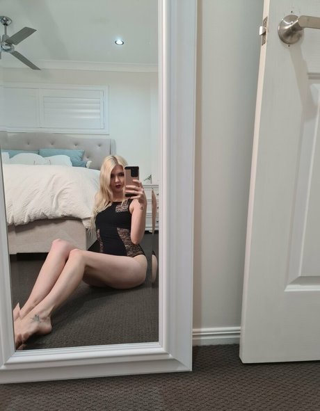 asiatisches teen solo onlyfans hübsche top bilder