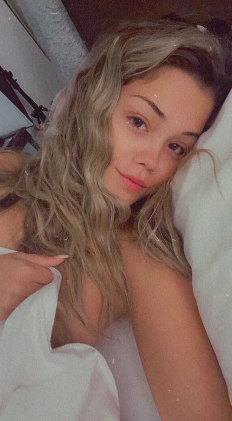 thatricandemon nacktheit schöne bilder