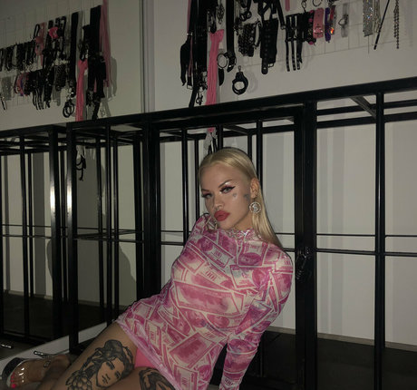 Nasty bimbo heiße kostenlose galerie