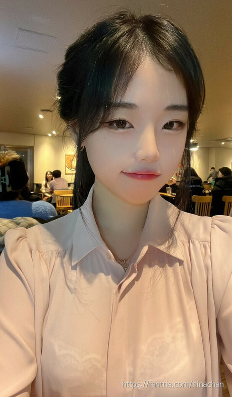 hinachan01 erwachsene erotische bild