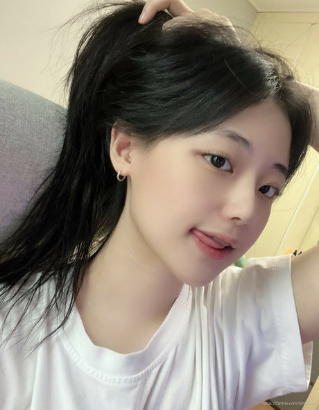 hinachan01 freie nackte galerien