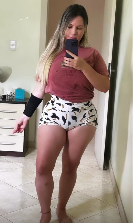 Aline FUtcher Ouriques pornostar akt bilder