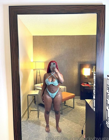 vickyhyuga kostenlose pornostar bild