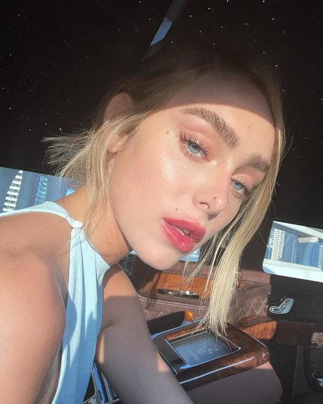 pawg rothaarige onlyfans top exklusive foto