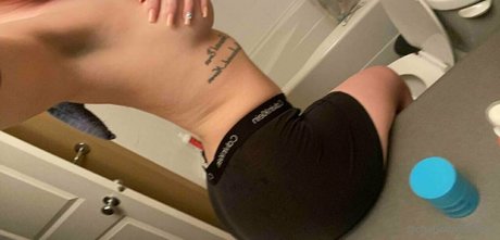 charlottestoneca exklusive porno bilder