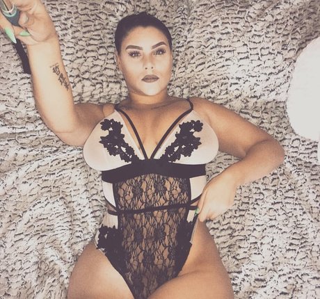 kurviges mädchen von nebenan nur fans xxx akt fotos