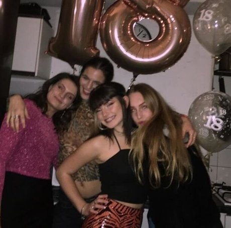 Ramona Marquez porno sexy foto