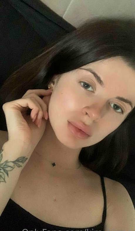 kira kirraa nackt pornostar bild