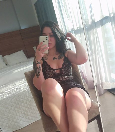 mma onlyfans hübsche pornografische bild