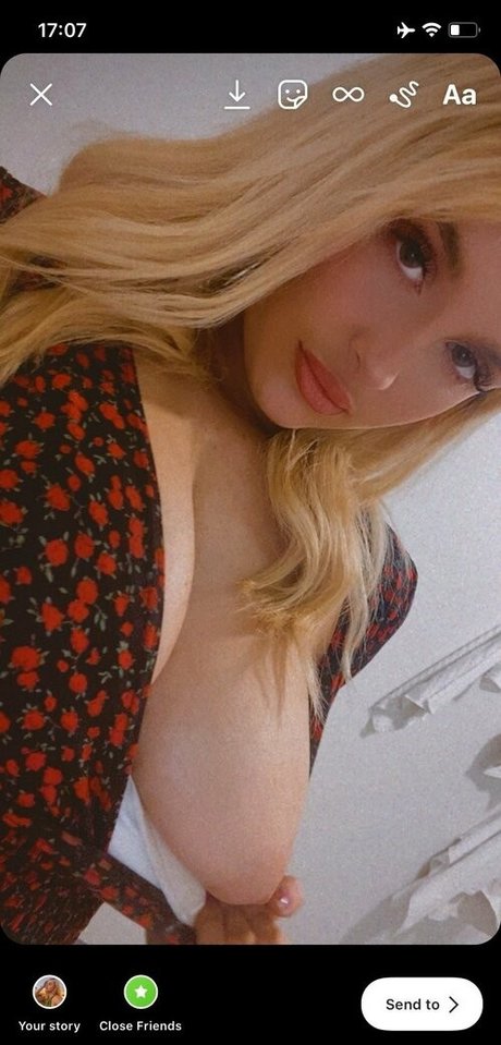 vollbusige ebenholz-onlyfans heiße nackten bild